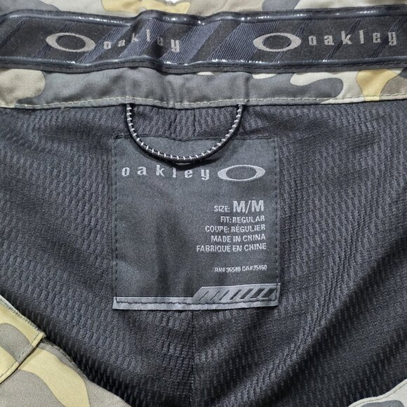 Oakley Snow Ski Pants M Camo Zip Regular Fit Lined Flared Leg Pockets Snowboard - Picture 3 of 16